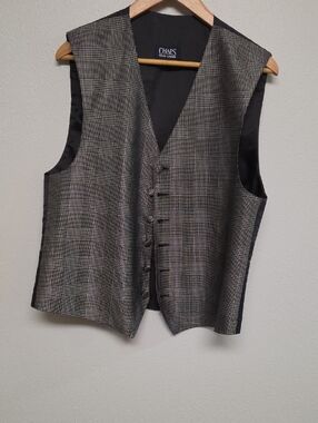 Chaps Men's Black & Gray Glen Plaid Vest